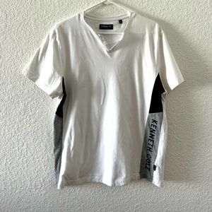 Kennet Cole T-shirt size L
